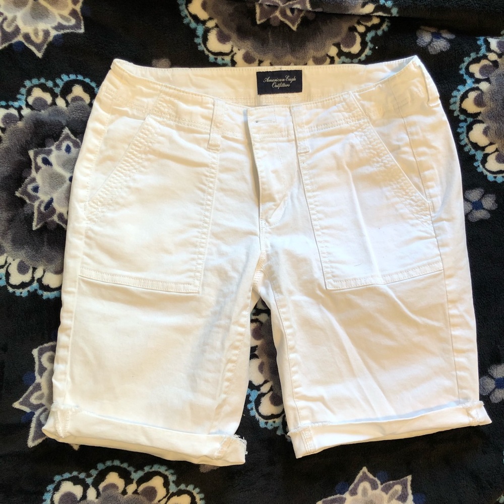 Aero White Bermuda Shorts
